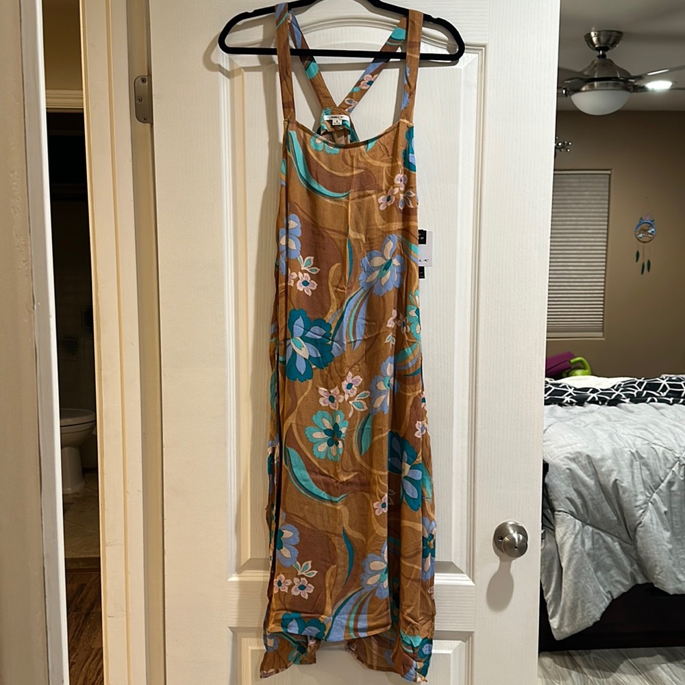 O’Neill size medium cover up